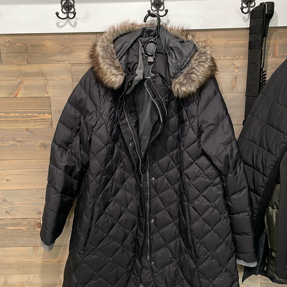 Women’s Eddie Bauer Puffer Jacket